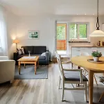 Traunplatzl Apartment *